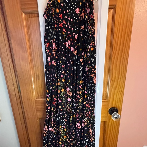 Torrid black flowered dress. Size 2x - Picture 5 of 5
